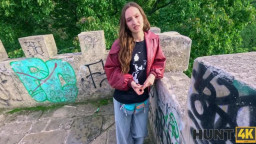 Mari Moon - Clithanger 08 10 2025